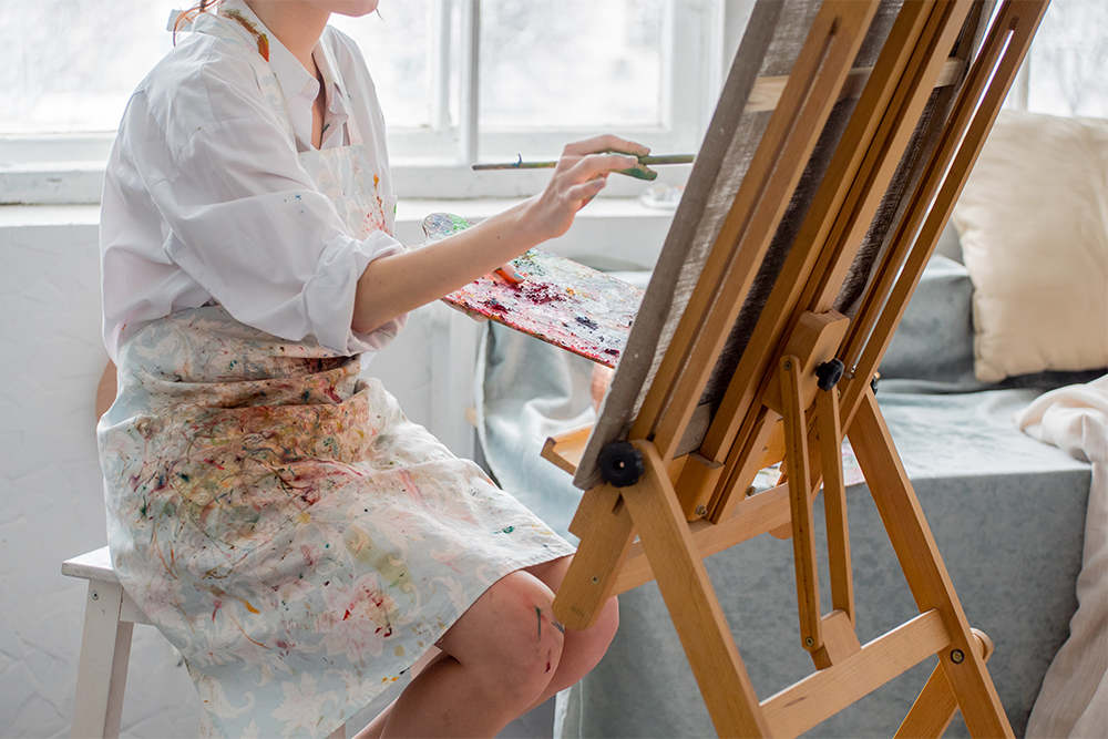 Do you paint flat or use an easel?