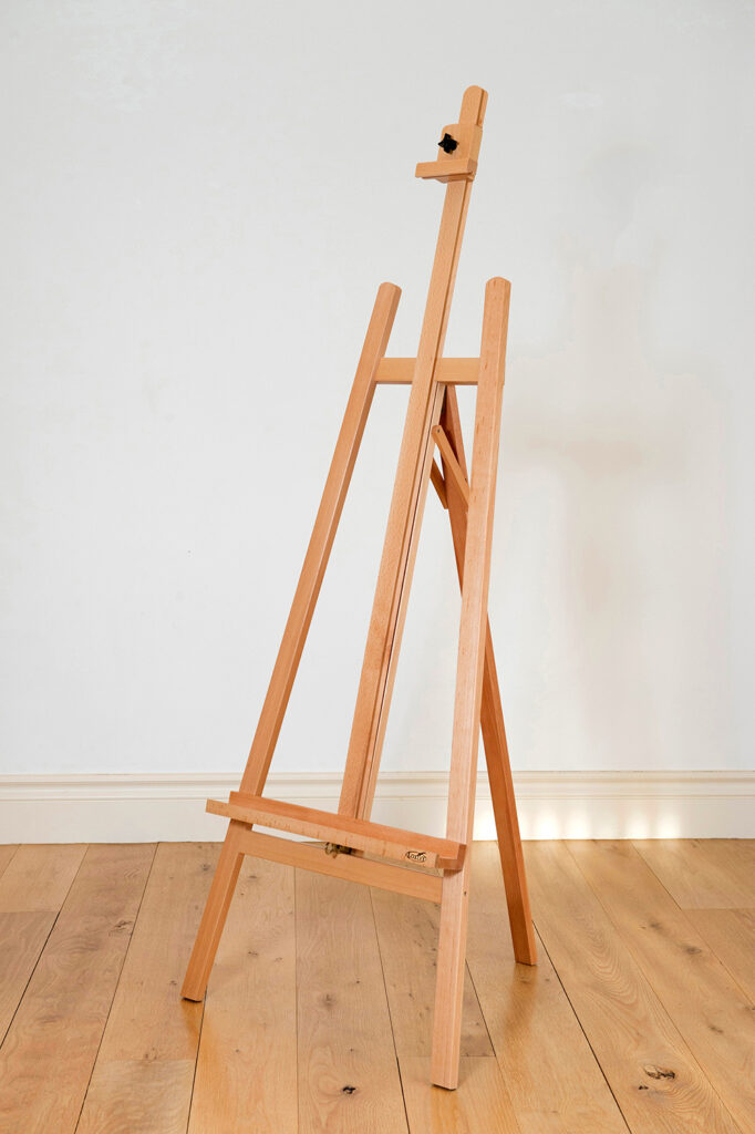 The Complete Guide to Choosing an Easel