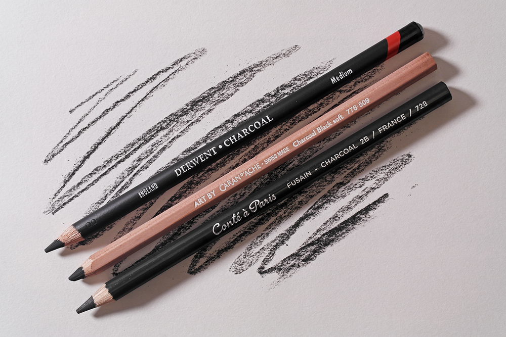 The Difference Between Graphite and Charcoal Explained