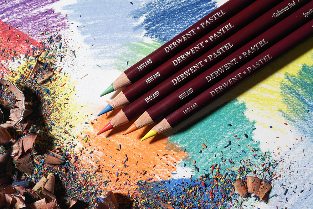 IS IT POSSIBLE to make ART with PASTEL COLOR PENCILS only?